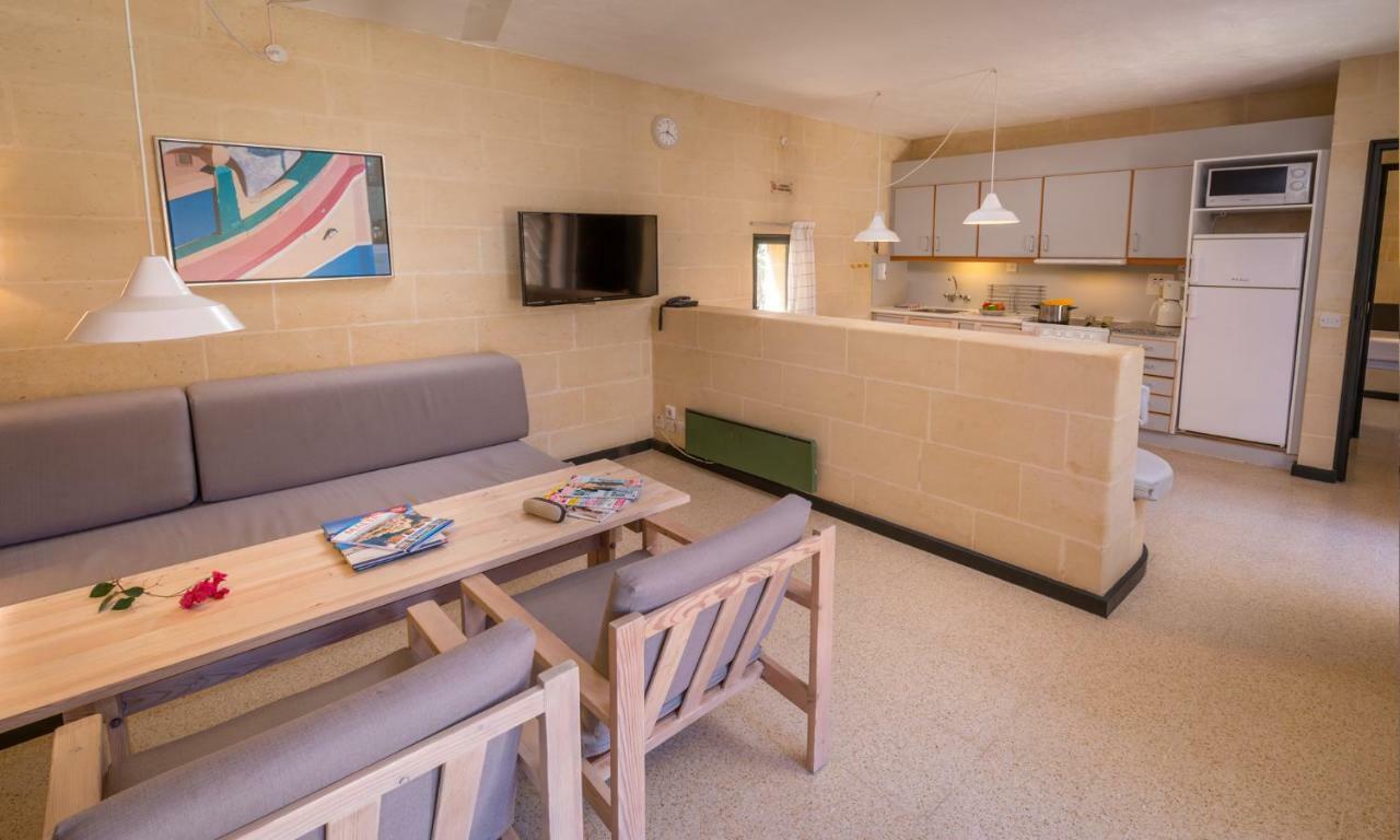Mellieha Holiday Centre Exterior photo